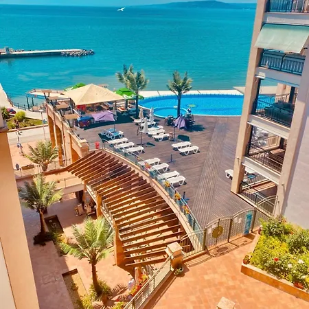 Apartman Deep Blue Horizon By The Sea Balcsik
