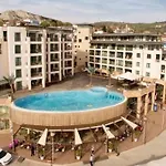 Deep Blue Horizon By The Sea *