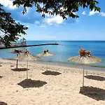 Deep Blue Horizon By The Sea Apartamento