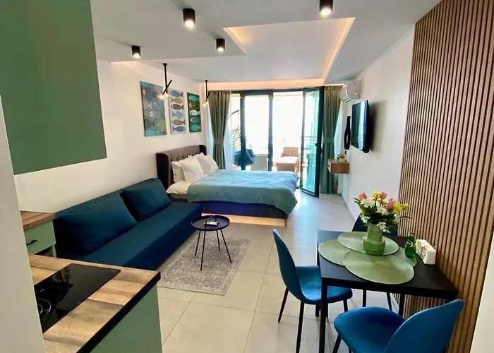 Deep Blue Horizon By The Sea