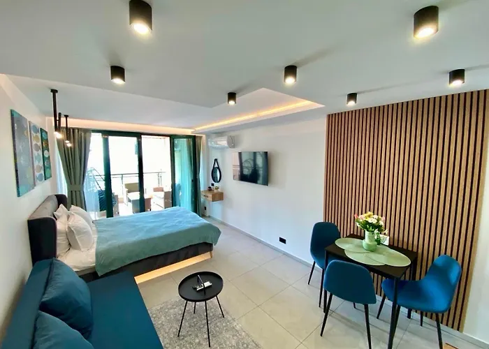 Deep Blue Horizon By The Sea Apartment Balchik