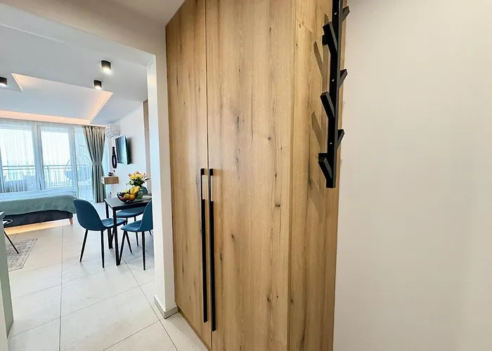 Deep Blue Horizon By The Sea Apartment Balchik