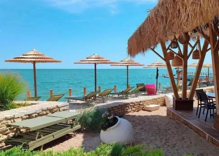 Apartment Deep Blue Horizon By The Sea